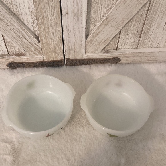 Vintage Anchor Hocking Fire King Bowls - Picture 4 of 9